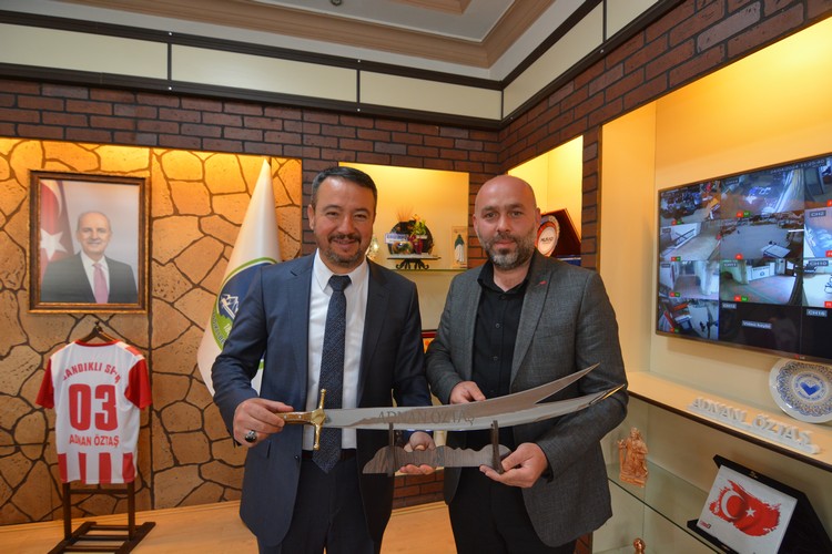 Sizlerin gayretli çalışmaları ve halkımızın teveccühleri neticesinde buradayız.
