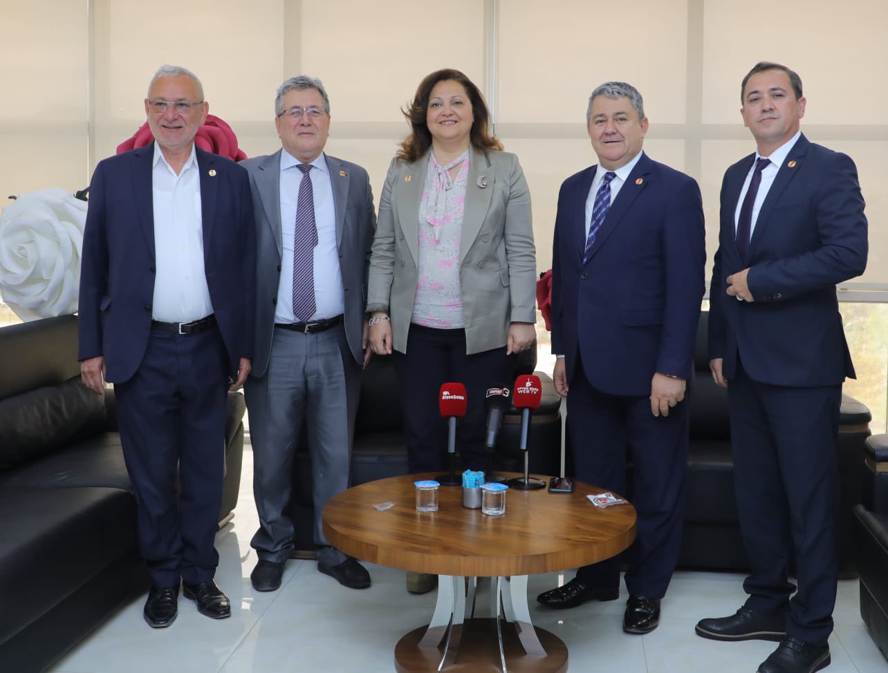 Başkan Köksal, AGC Başkanı Akar ve Cemiyet Üyeleri İle Görüştü