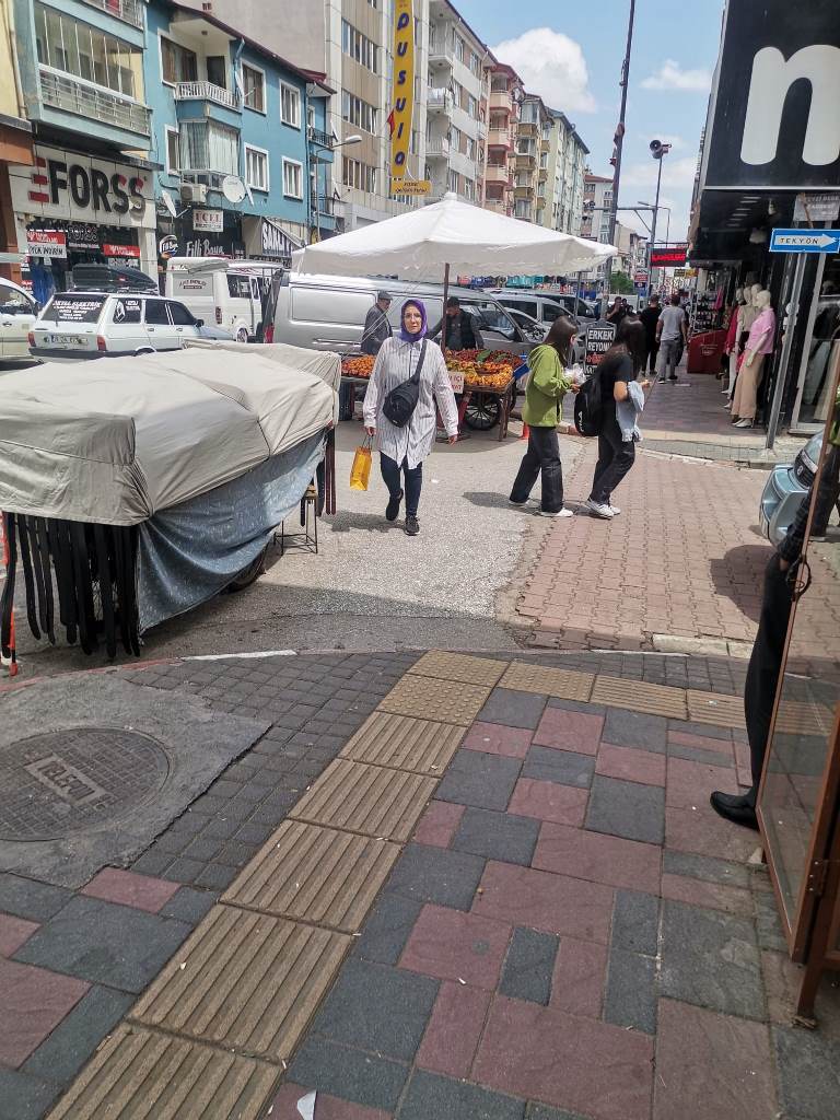 ANBARYOLUNDA VATANDAŞ İSYANDA!