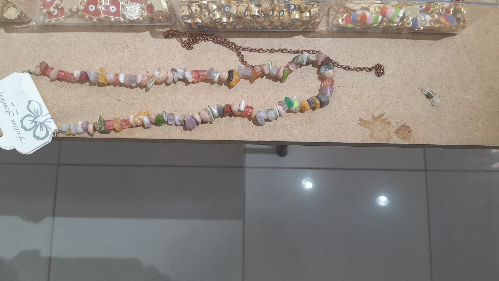 EL EMEĞİ ÜRÜNLERİNİN YAPIMINI AFYONLULARA ÖĞRETİYOR