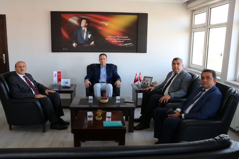 Müdür Sünnetci  Bolvadin Kaymakamını Ziyaret Etti
