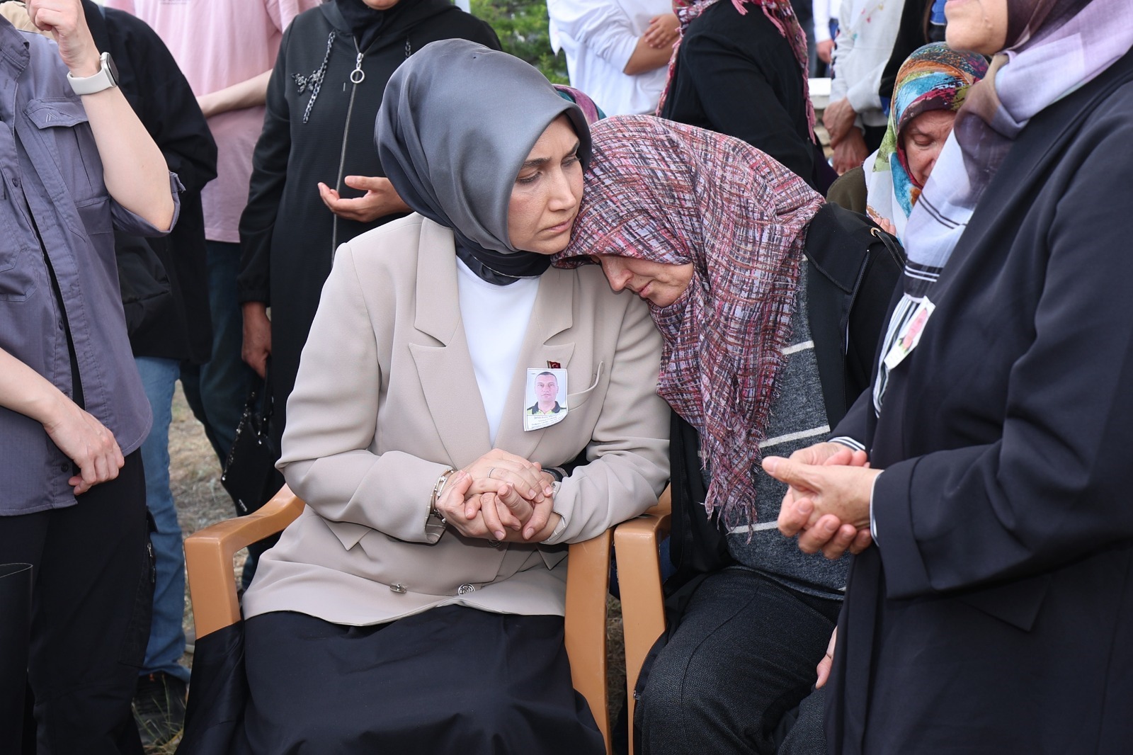 Vali Yiğitbaşı Şehit Polisin Cenaze Törenine Katıldı