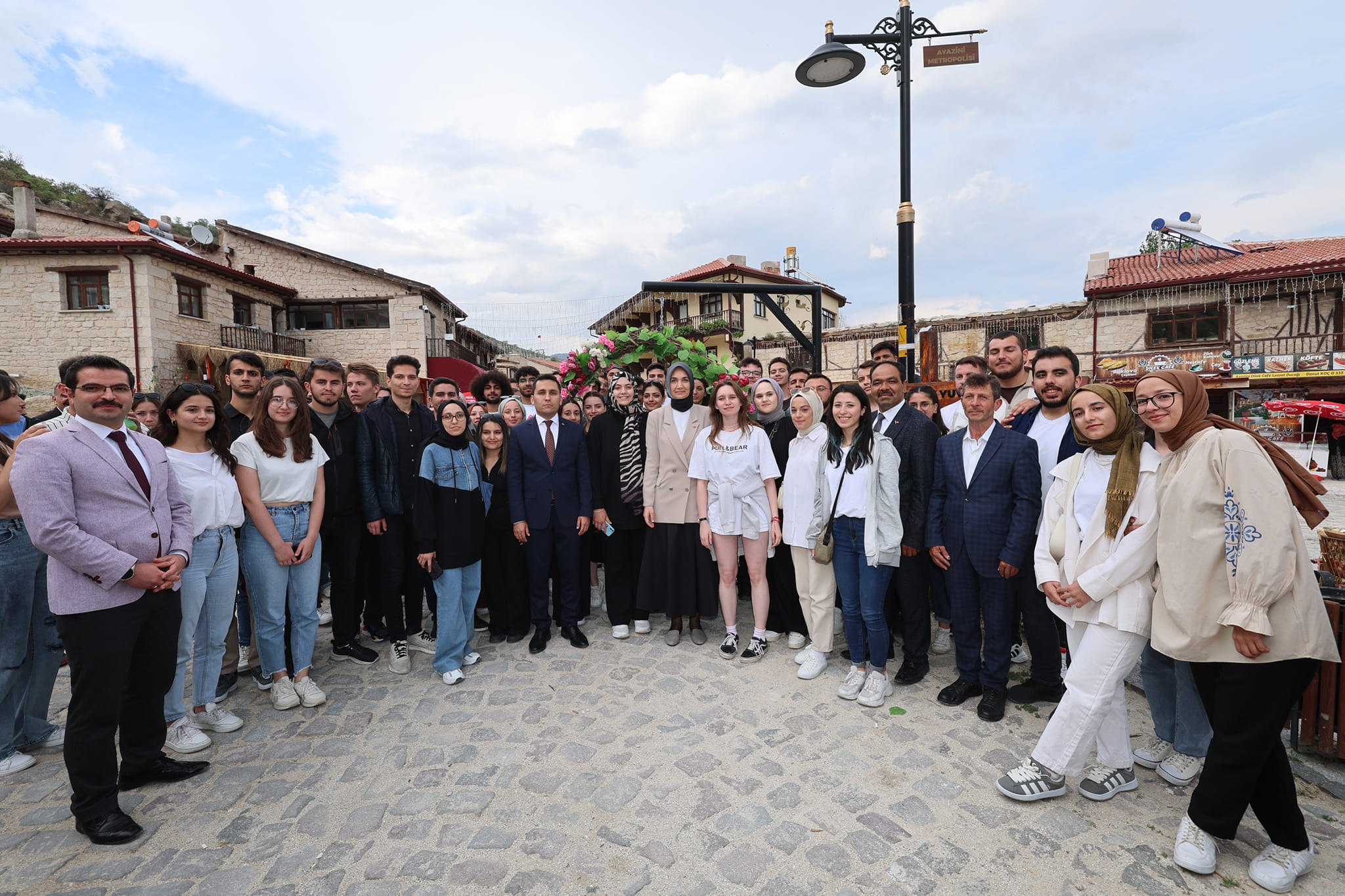 Vali Yiğitbaşı Frigya’nın Tanıtımı İçin Öğrencilerle Buluştu