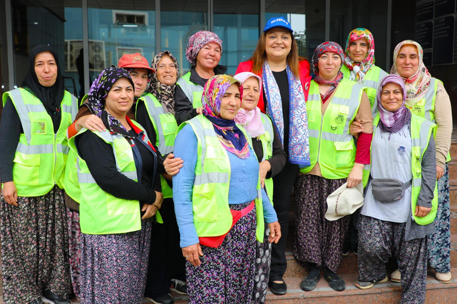 Başkan Köksal Belediye Personeline Destek Verdi