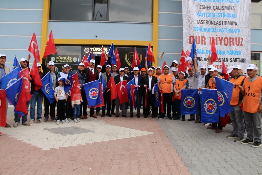 "TÜRKİYE'NİN KRİZDEN ÇIKMASI ZOR GÖRÜNÜYOR"