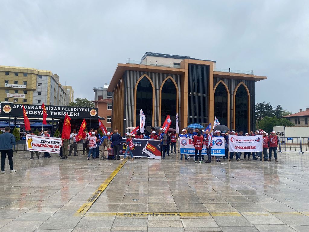 "HER KRİZİN FATURASI HEP İŞÇİLERE KESİLİYOR"