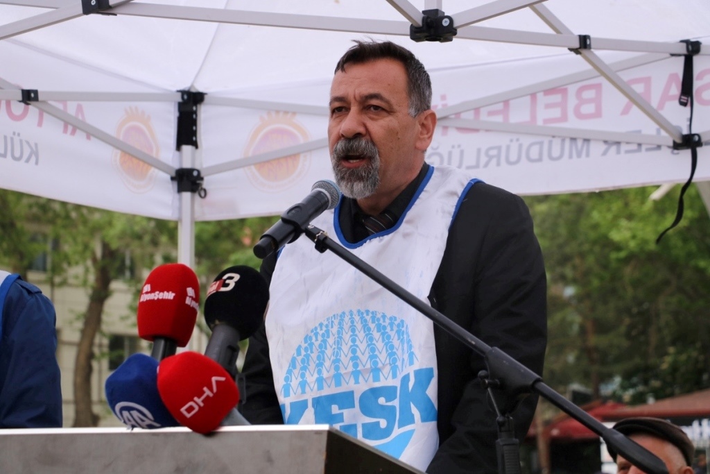 "HER KRİZİN FATURASI HEP İŞÇİLERE KESİLİYOR"
