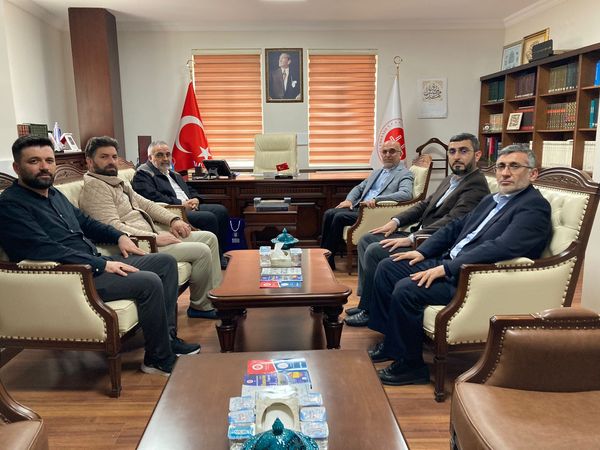 Bursa Dini Yüksek İhtisas Merkezi Müdürü İl Müftüsü İmamoğlu’nu Ziyaret Etti