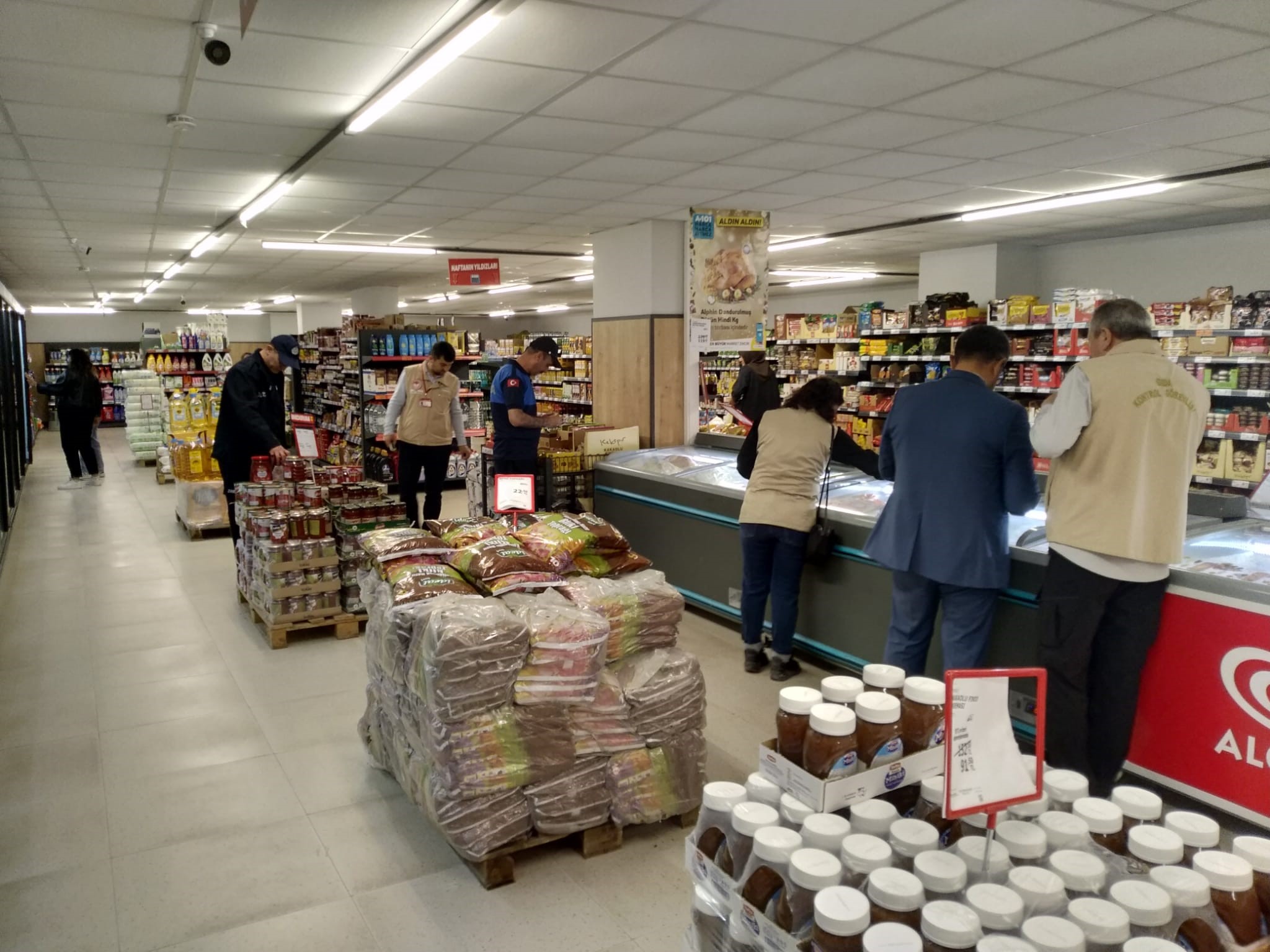 Bolvadin’de Marketlere Yönelik Denetim