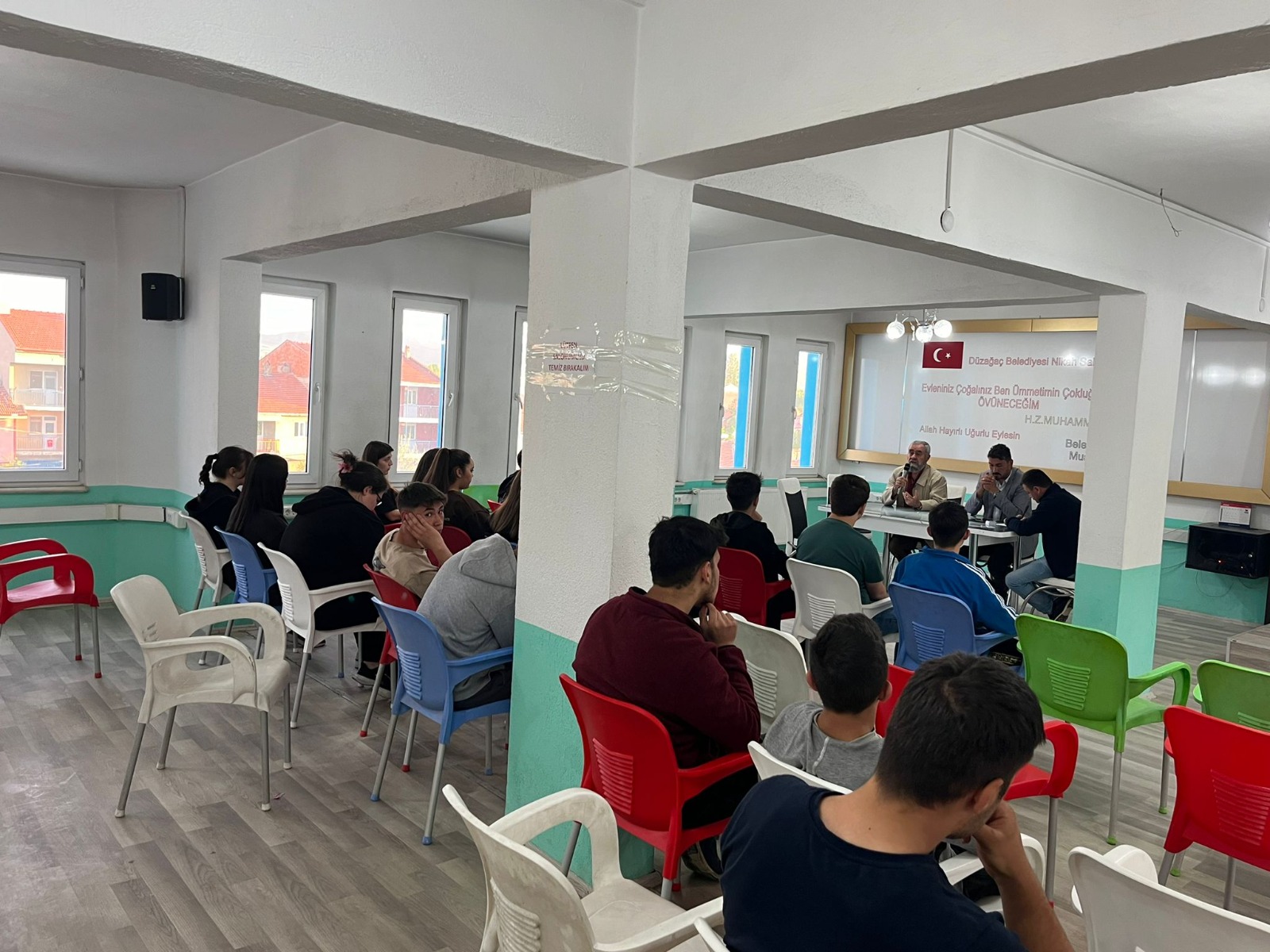 Düzağaç Belediye Başkanı Öğrencilerle Buluştu