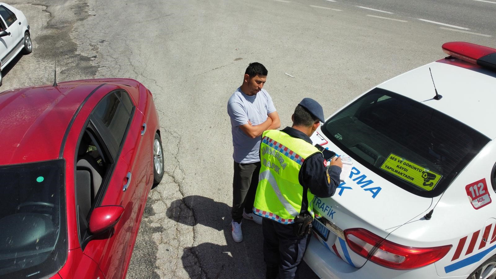 Sürücülere Yönelik Dron Destekli Trafik ve Hız Kontrolü Denetimi