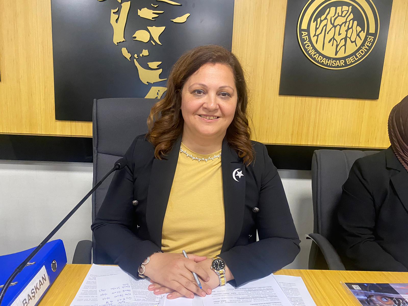 Burcu Köksal Başkanlığı'nda Belediye Meclisi Toplandı: Başkan Köksal'dan Sığınmacılara Yönelik Yeni Yaptırımlar