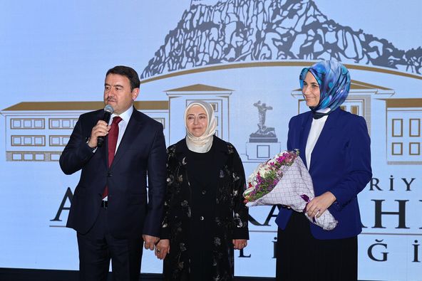 Afyonkarahisar'dan Bir Zeybek Esintisi Geçti