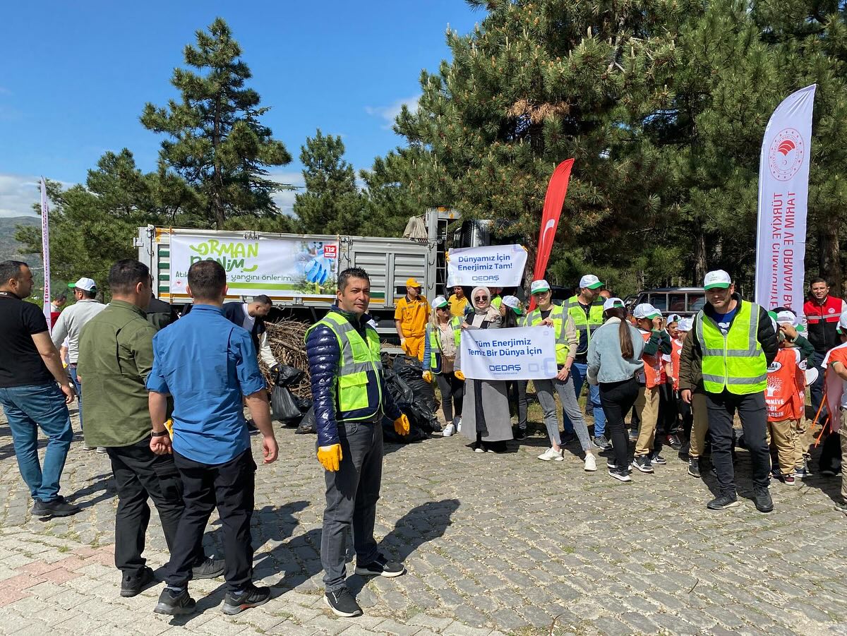 OEDAŞ Müdürü ve Ekibi Sosyal Sorumluluk Projelerine Önem Veriyor