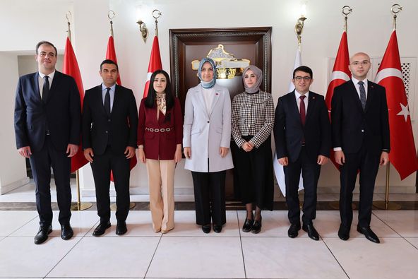 Dil Eğitimi Alacak Kaymakamlar Vali Yiğitbaşı'yı Ziyaret Etti