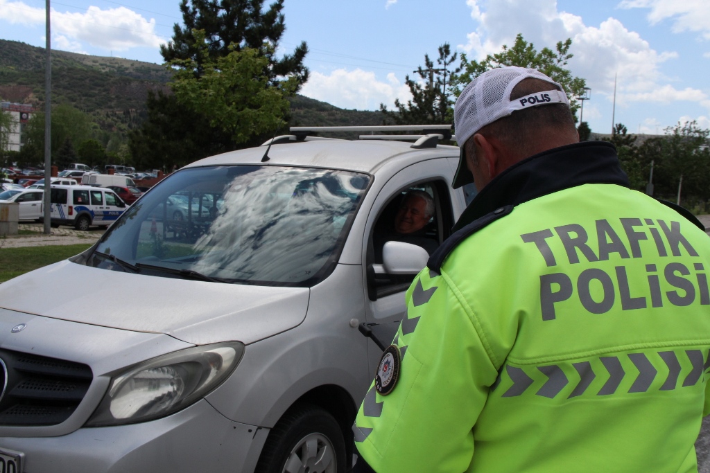 AFYONKARAHİSAR'DA GÜVENLİK TEDBİRLERİ ARTIRILDI