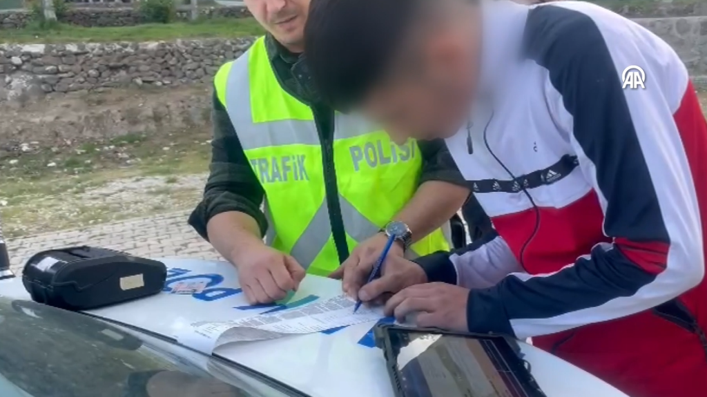 EHLİYETSİZ DRİFT YAPAN ŞAHSA  45 BİN TL CEZA UYGULANDI