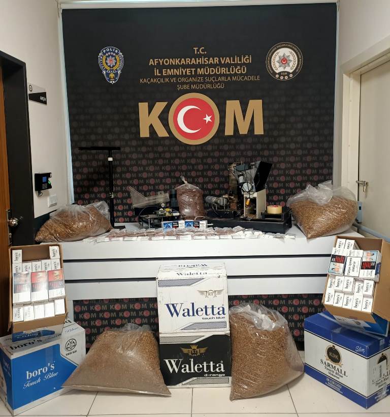 AFYON'DA 256 BİN 500 MAKARON ELE GEÇİRİLDİ