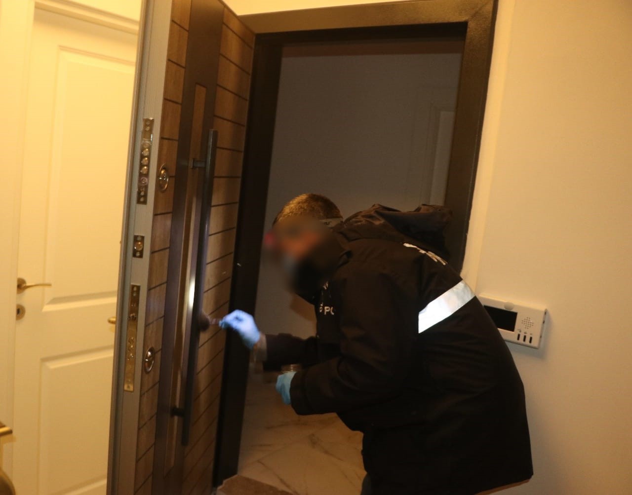 19 Şüpheli Vücut İzlerinden Yakalandı: 8 Şahıs Parmak İzlerinden Tespit Edildi