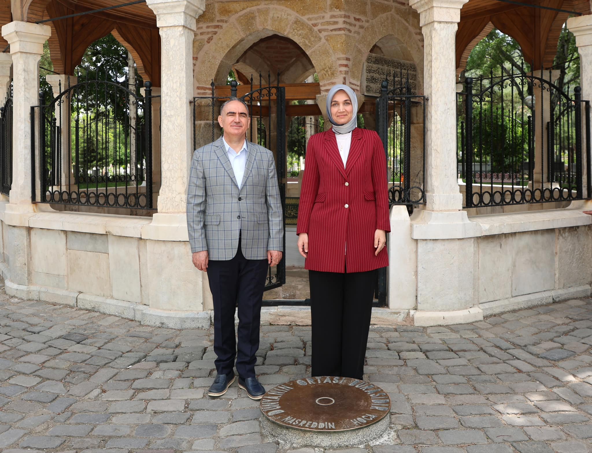 Vali Yiğitbaşı Akşehir'de…Nasreddin Hoca türbesini ziyaret etti