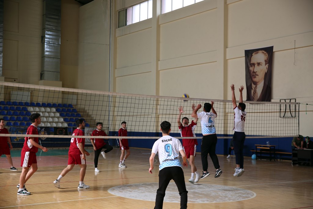 2023-2024 EĞİTİM-ÖĞRETİM YILI SPOR OYUNLARI BAŞLADI