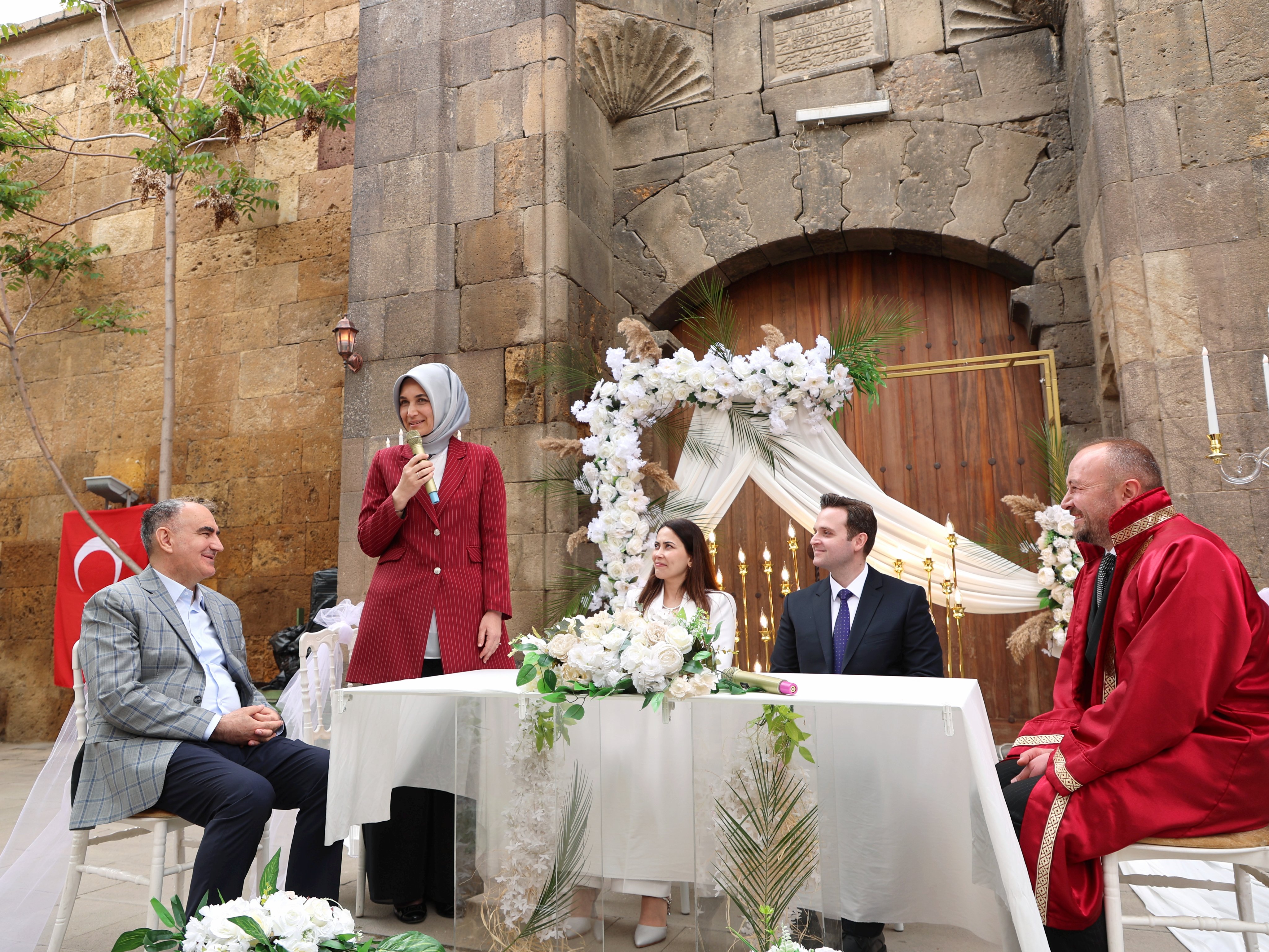 2 Vali 2 Kaymakam’ın Şahidi Oldu: Sultandağı'nda unutulmaz nikah töreni