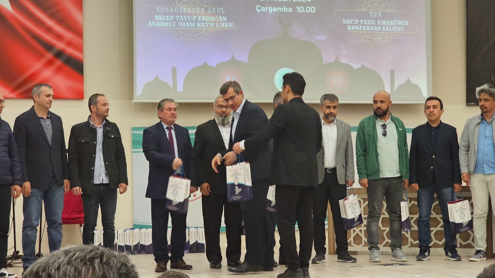 Afyon İmam Hatip Lisesi Kentti Gururlandırdı