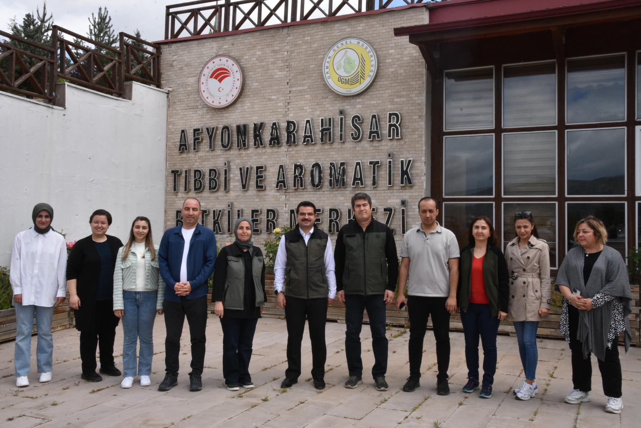 Kurum Amirleriyle Bir Araya Geldi Personelle Yakından İlgilendi