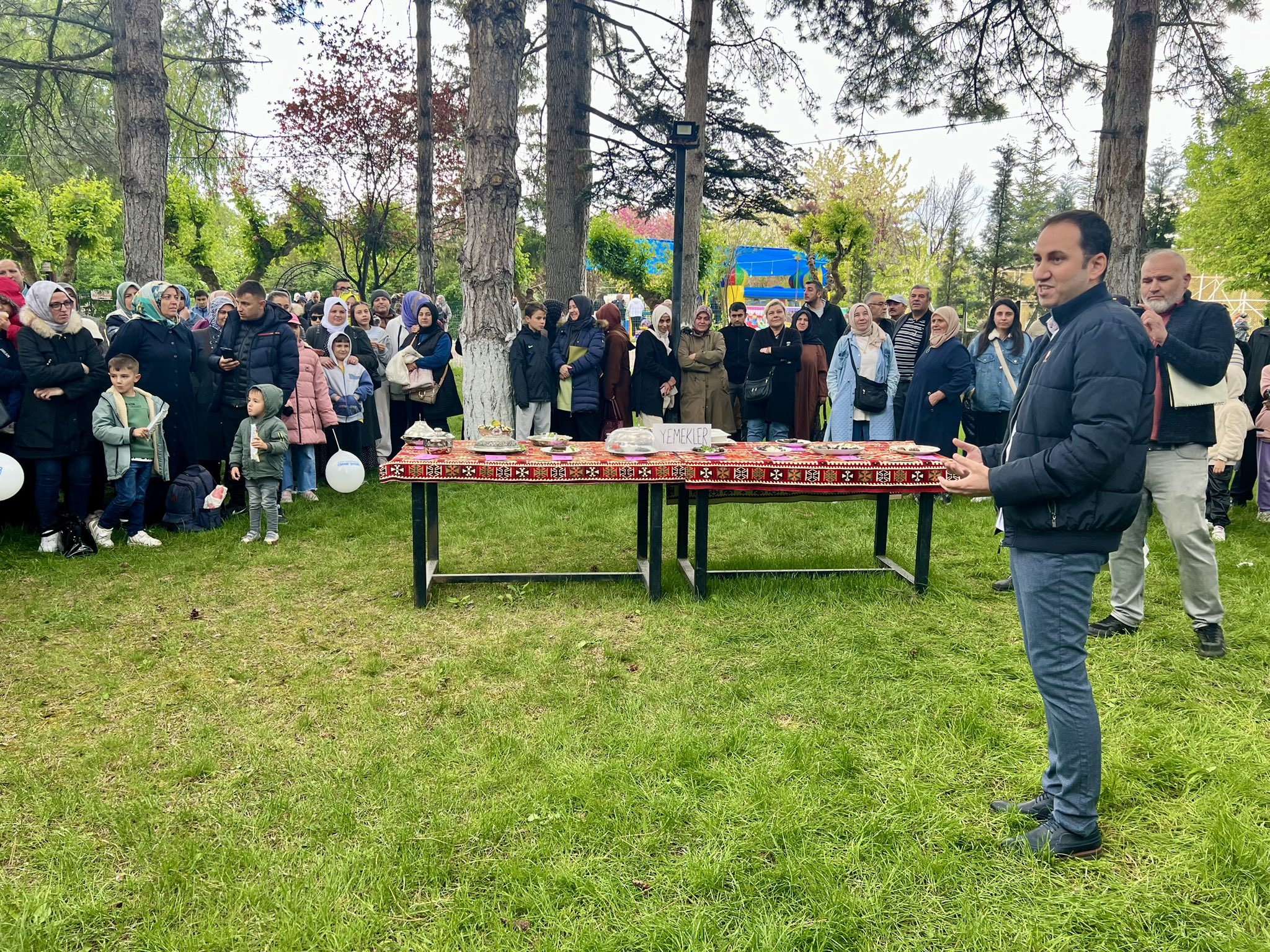 Bolvadin Kaymakamı Taner Bolat Vatandaşlarla Yakından İlgilendi