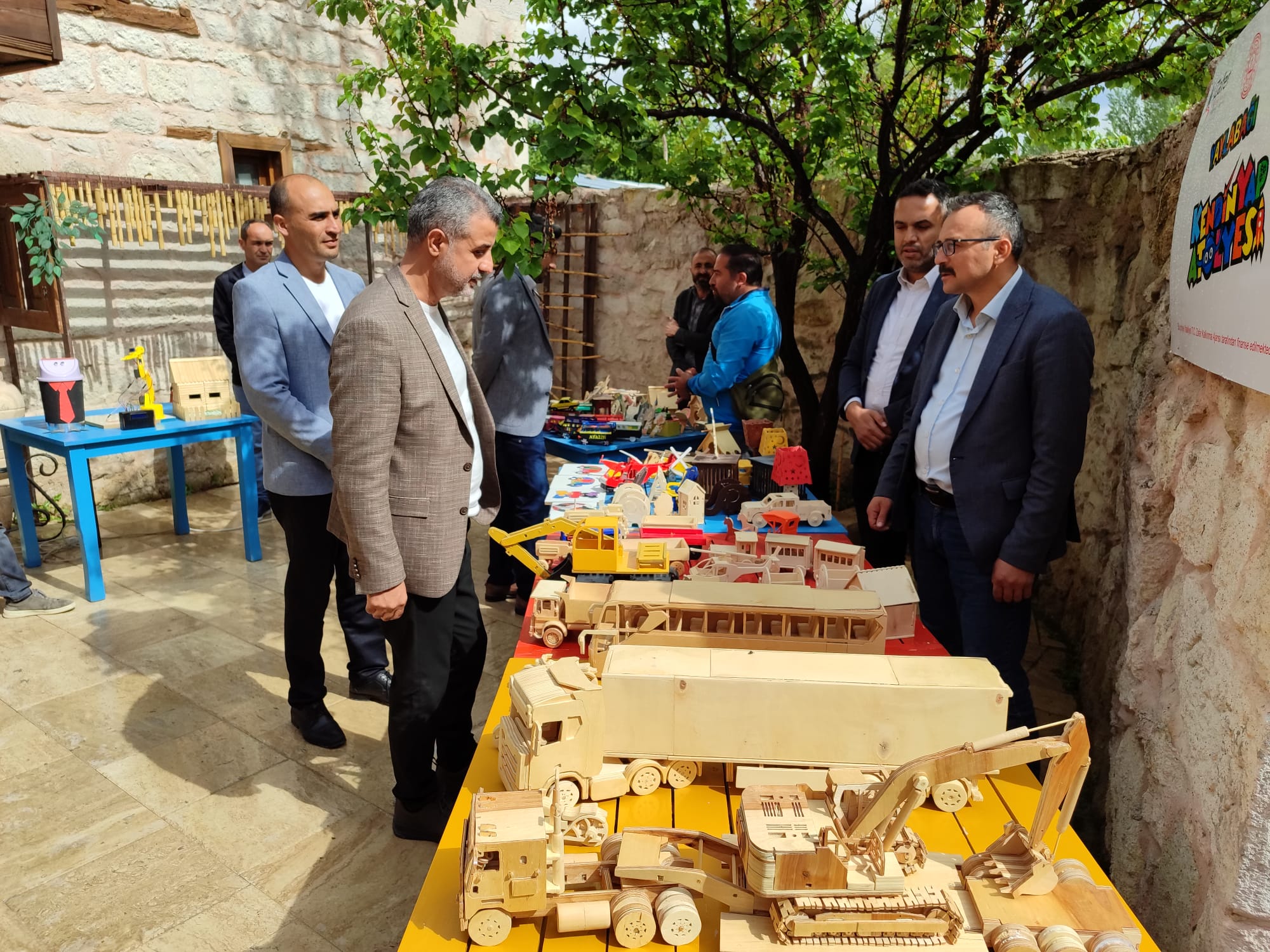 Genel Sekreter Vekili Eser'den Ayazini'ye Özel İlgi