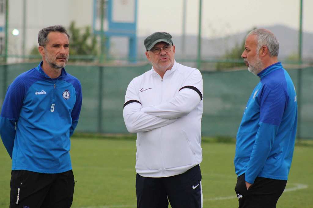 AFYONSPOR, LİGİ 13.'NCÜ SIRADA TAMAMLADI