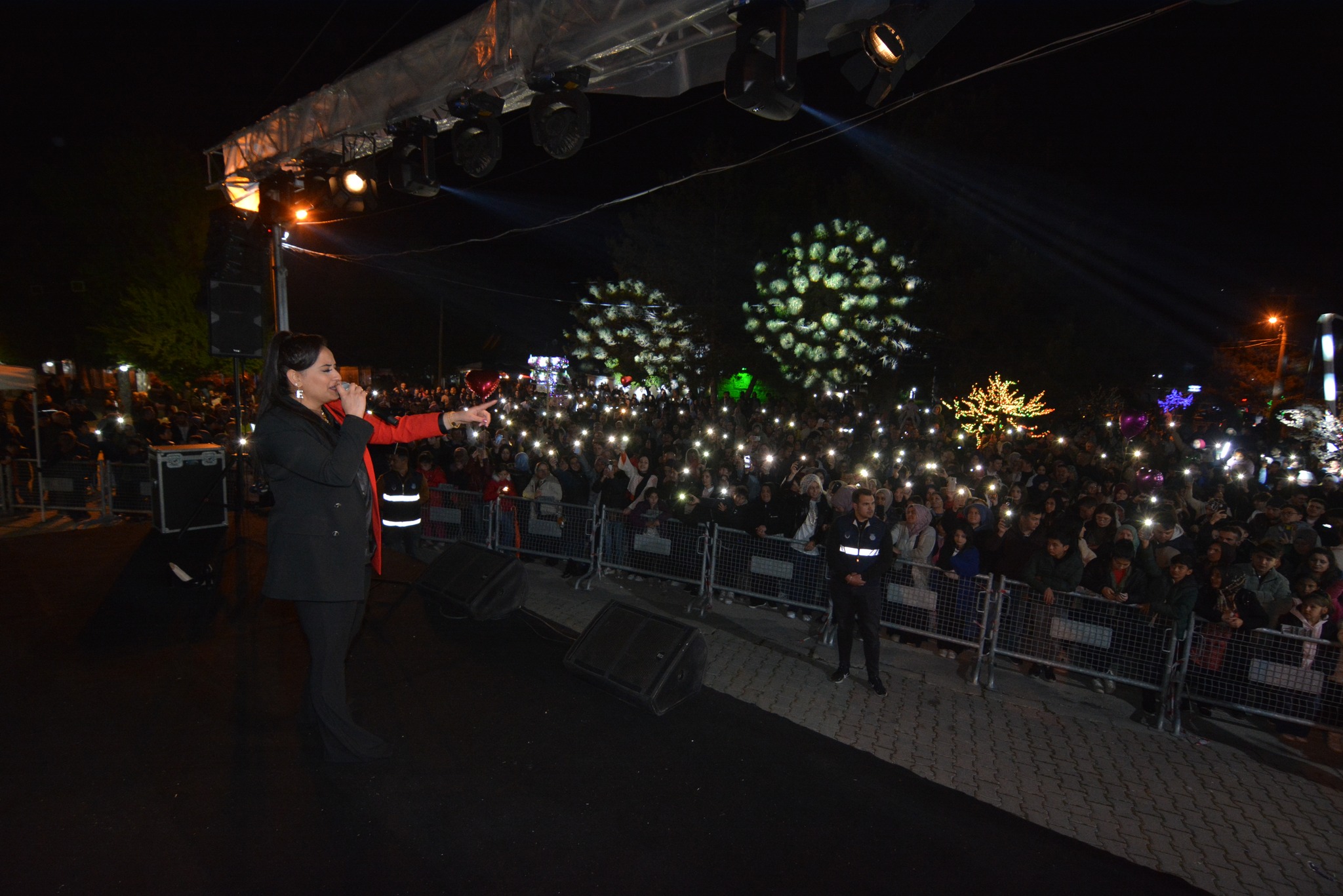 Sandıklı Hıdırellez Şenlikleri'nde Unutulmaz Anlar Yaşandı
