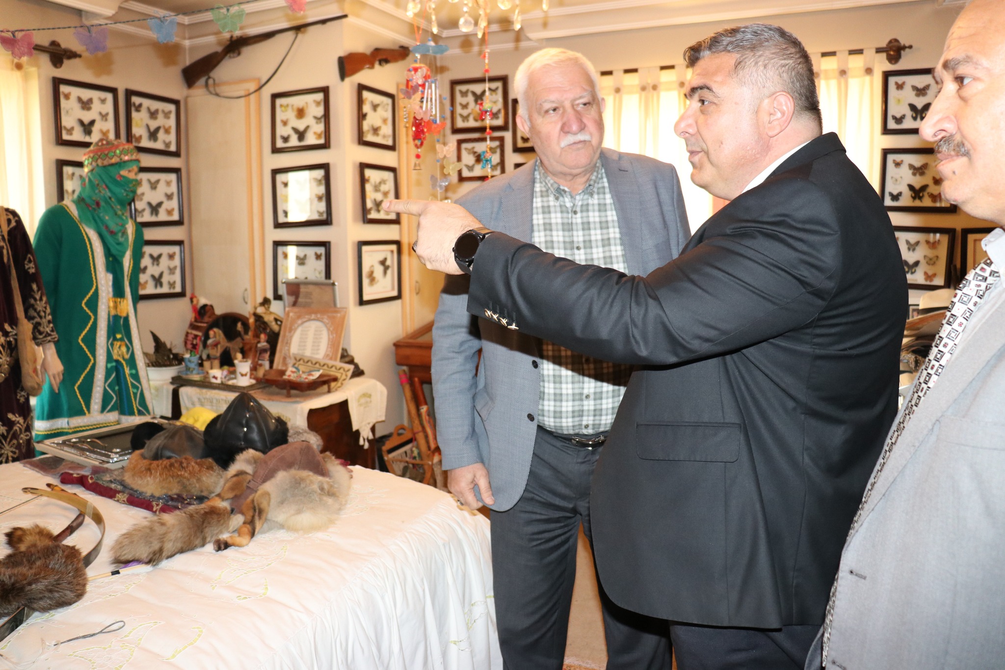 MÜDÜR SÜNNETCİ ALİMOĞLU MERMER FABRİKASINI ZİYARET ETTİ