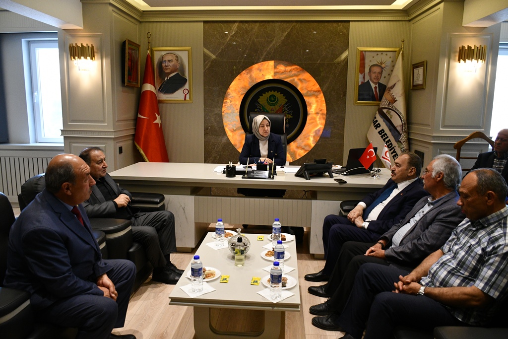 "HER YERİ ÇİÇEK GİBİ YAĞACAĞIZ"