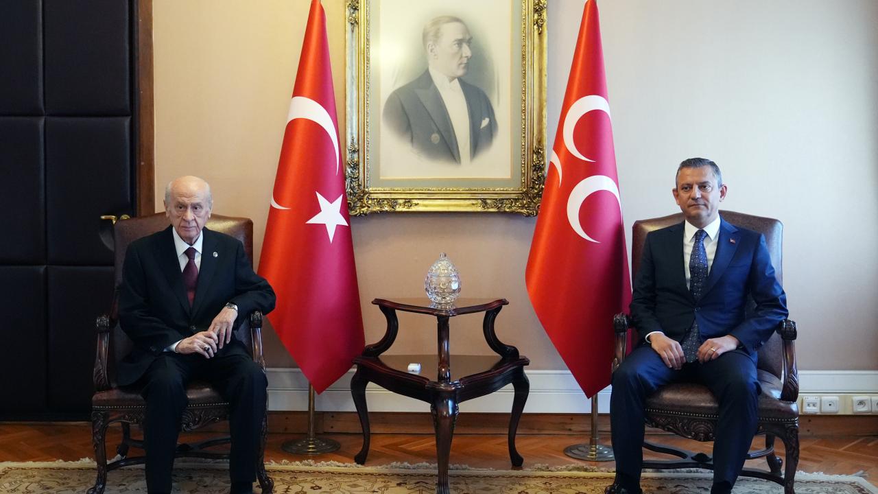 MHP VE CHP LİDERLERİNİN İKİLİ GÖRÜŞMESİ BAŞLADI