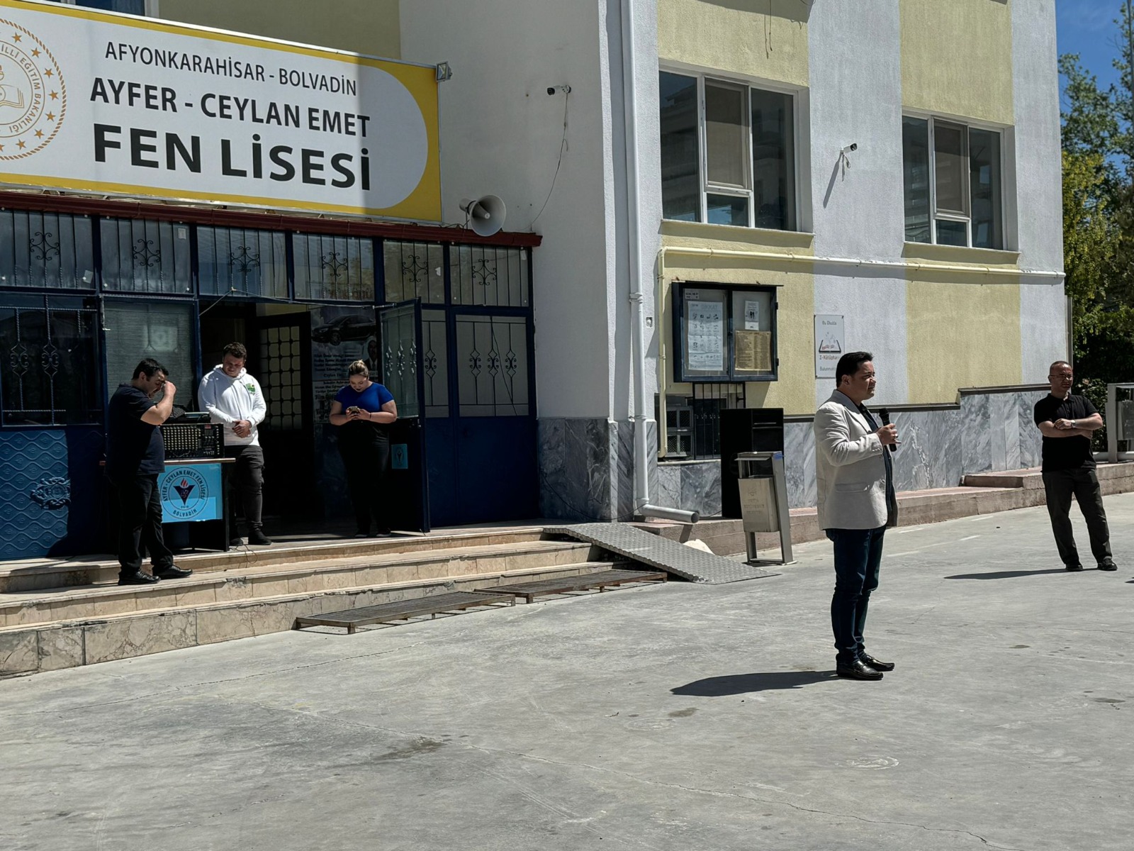 Başkan Aynacı Gençlerle Baharın Gelişini Kutladı