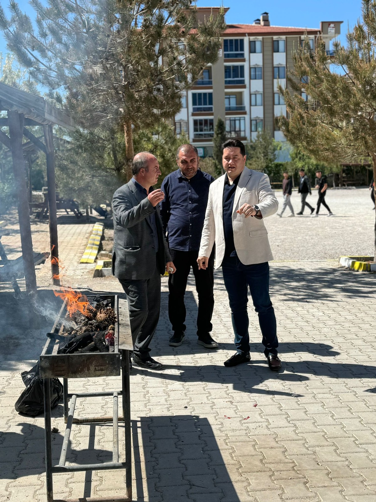 Başkan Aynacı Gençlerle Baharın Gelişini Kutladı