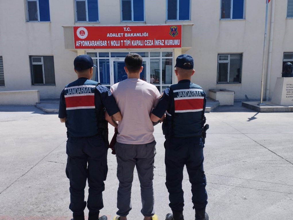 UYUŞTURUCU VE CİNSEL İSTİSMAR SUÇLARINDAN ARANIYORLARDI