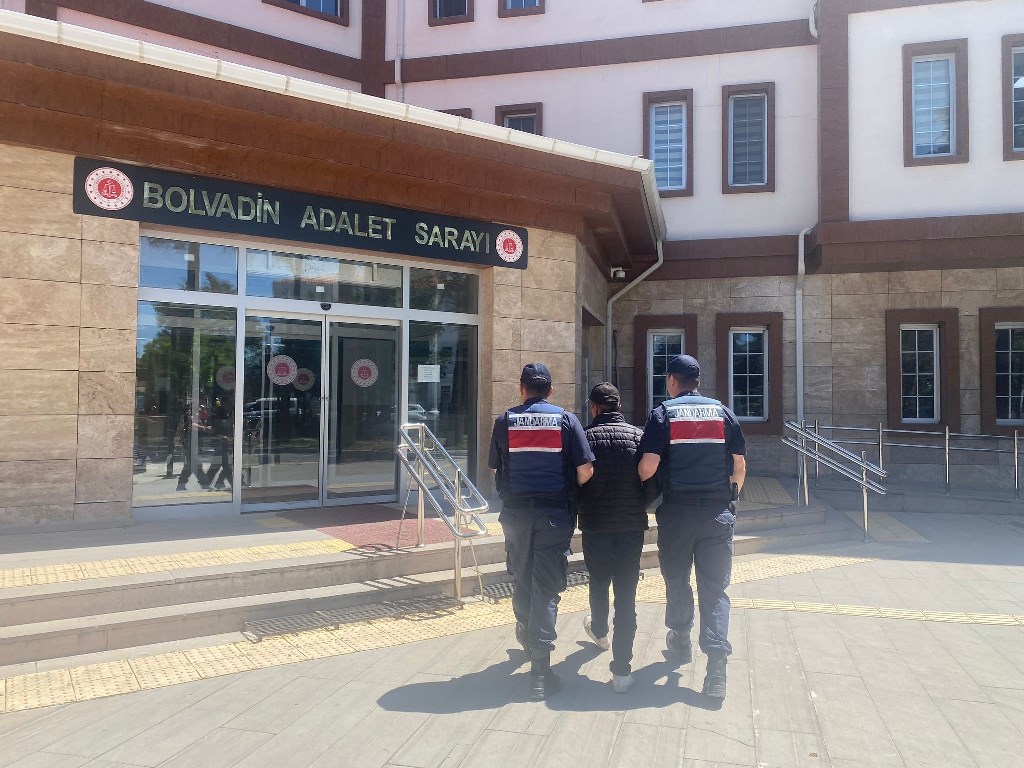 UYUŞTURUCU VE CİNSEL İSTİSMAR SUÇLARINDAN ARANIYORLARDI