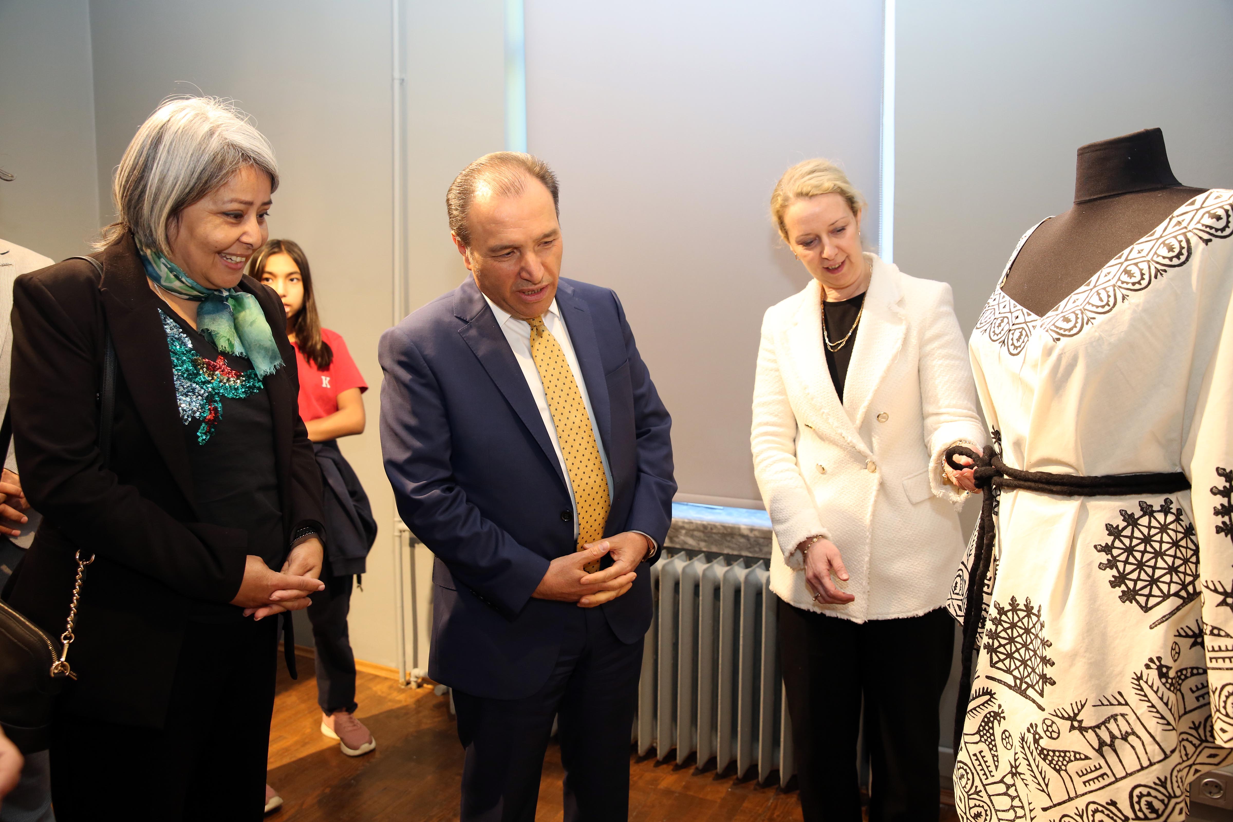 51 AKADEMİSYENDEN SANATSAL DOKUNUŞ