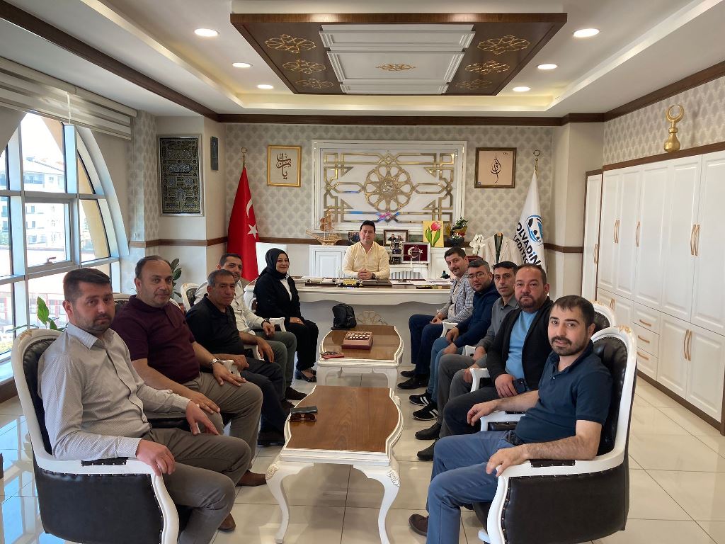 MHP BOLVADİN İLÇE TEŞKİLATI'NDAN BAŞKAN AYNACI'YA ZİYARET