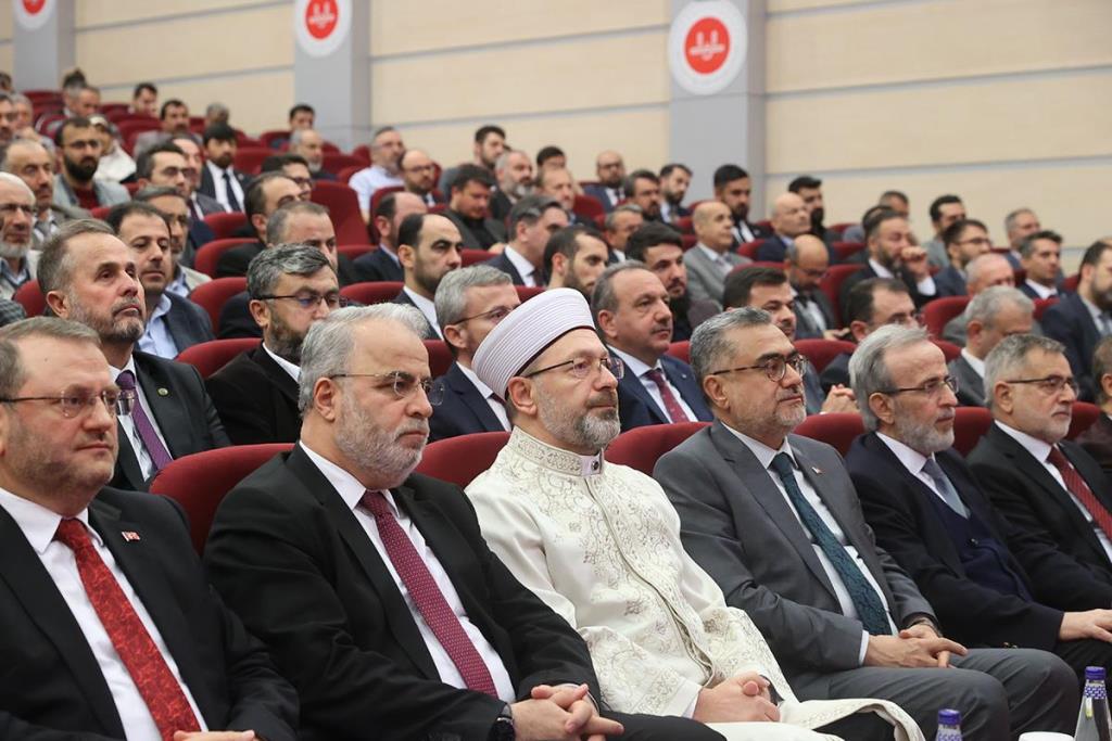DİYANET İŞLERİ BAŞKANI ERBAŞ 2024 YILI VEKÂLET YOLUYLA KURBAN KESİM BEDELLERİNİ AÇIKLADI