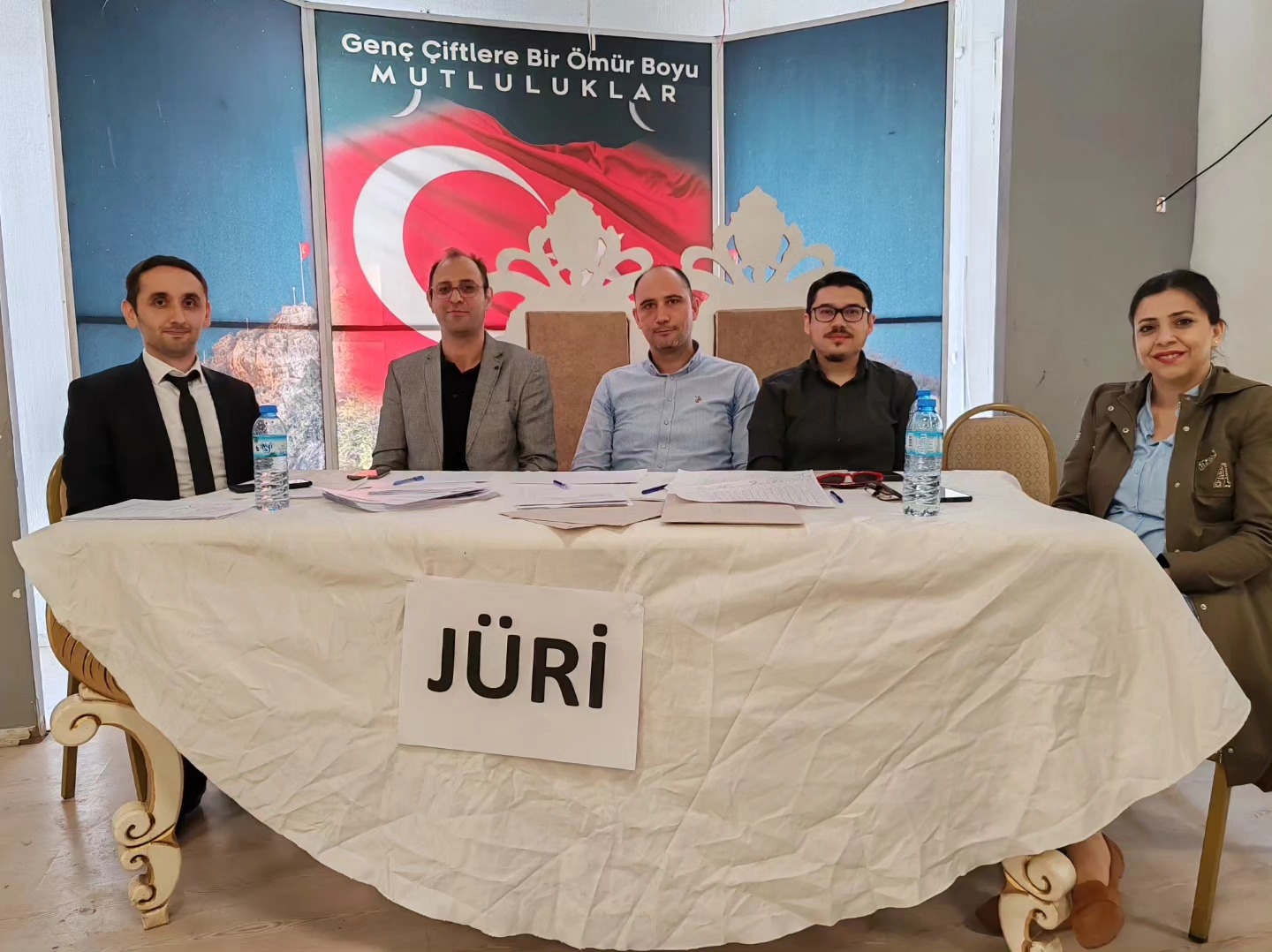 DİNARLI GENÇLER BİLGİ YARIŞMASINDA BULUŞTU