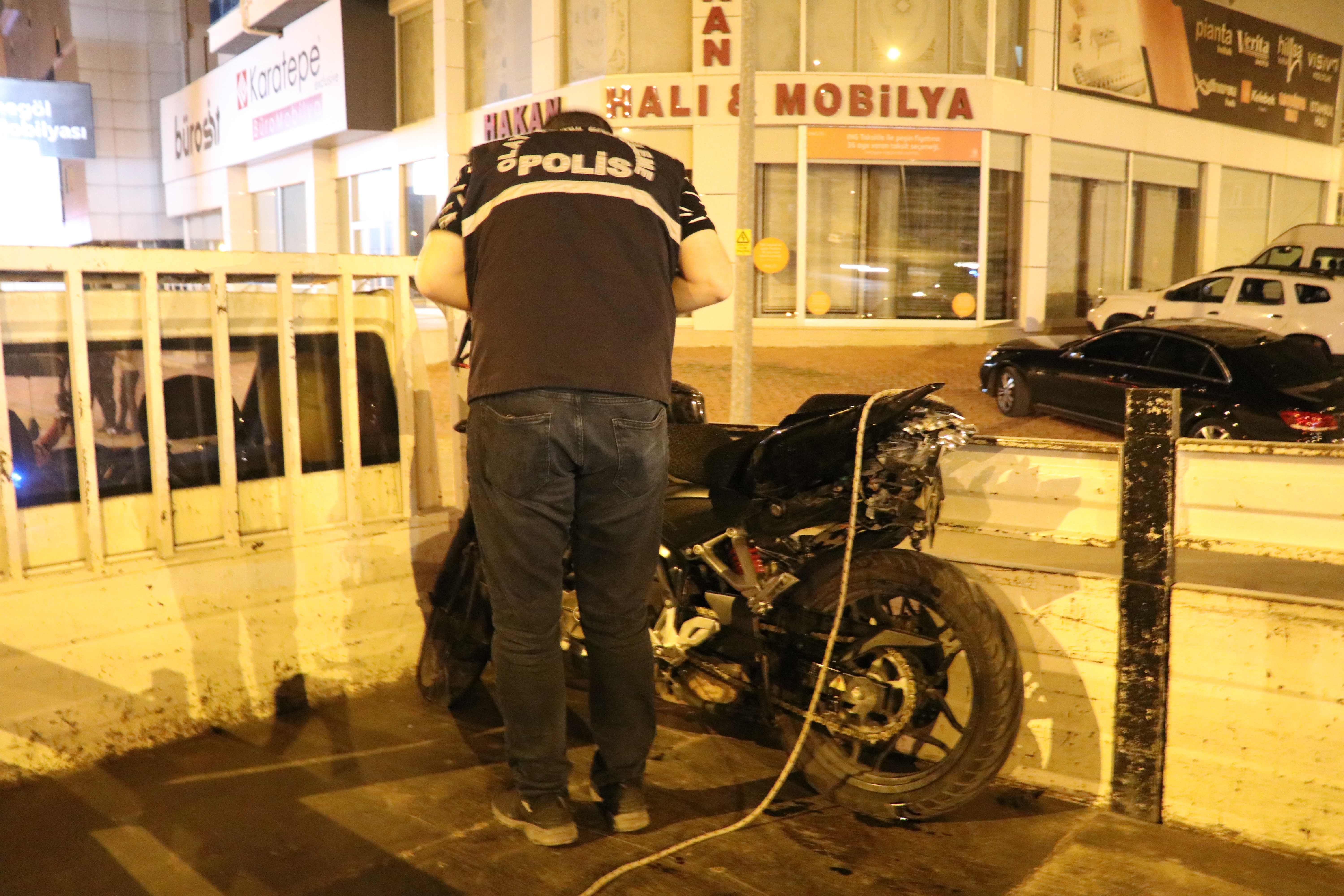 Kazada Motosiklette Bulunan İki Genç Hayatını Kaybetti