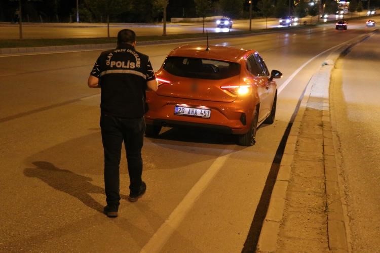 Kazada Motosiklette Bulunan İki Genç Hayatını Kaybetti