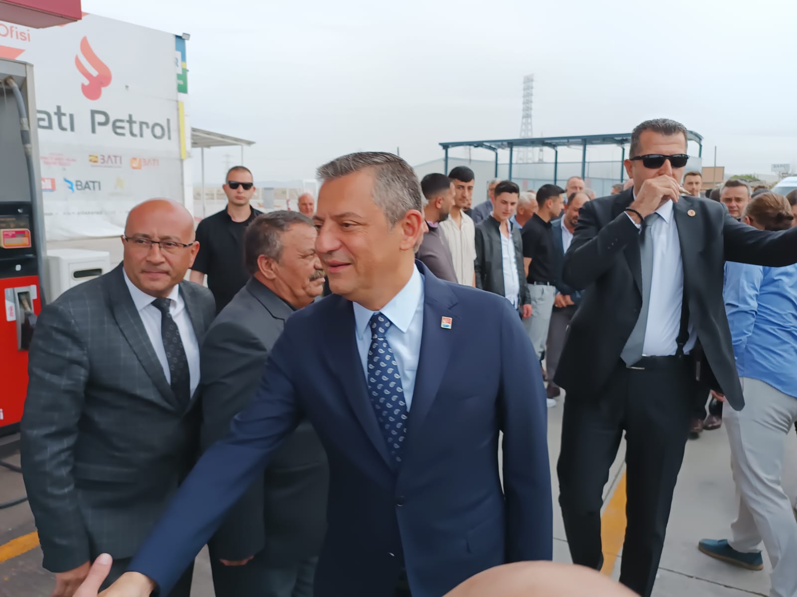 Genel Başkan Özgür Özel Afyon'da Batı Petrol'de Karşılandı