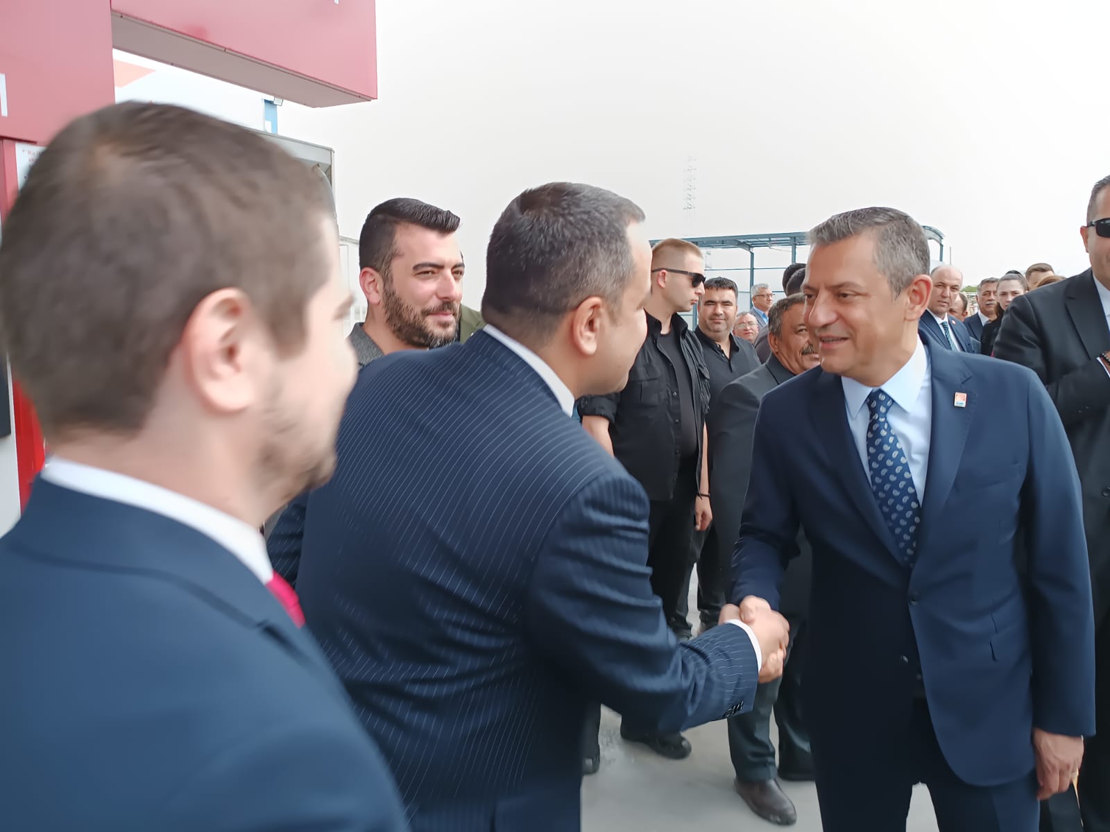 Genel Başkan Özgür Özel Afyon'da Batı Petrol'de Karşılandı