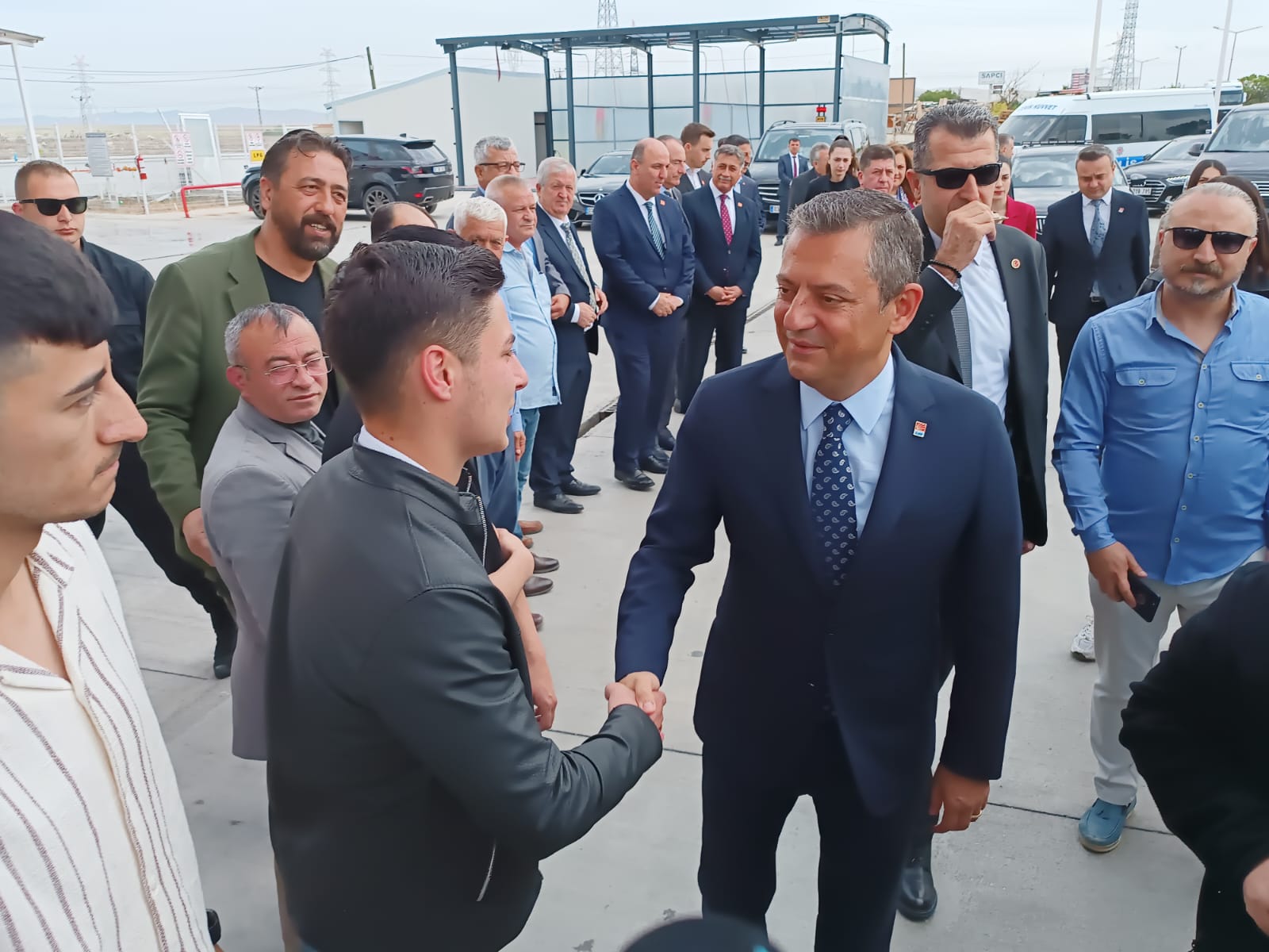 Genel Başkan Özgür Özel Afyon'da Batı Petrol'de Karşılandı