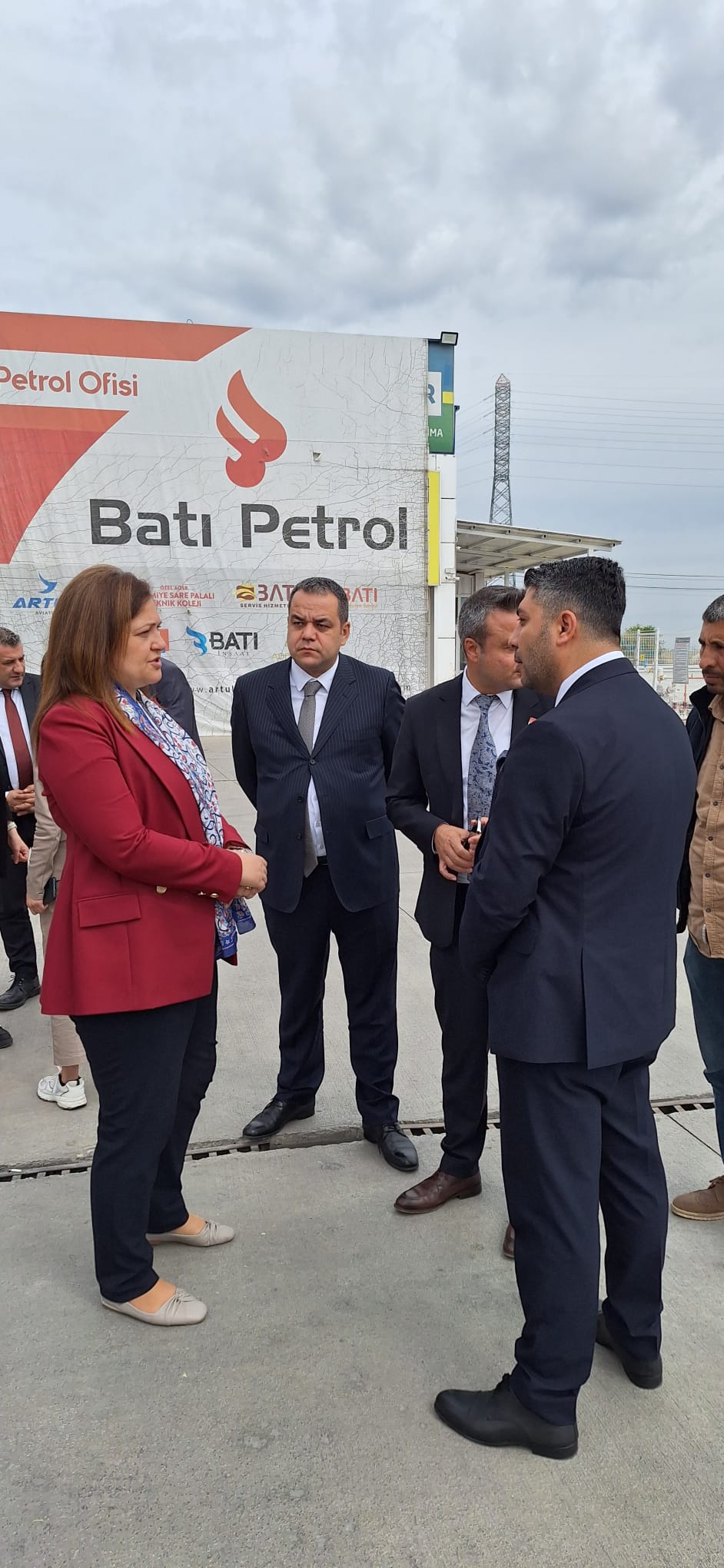 Genel Başkan Özgür Özel Afyon'da Batı Petrol'de Karşılandı