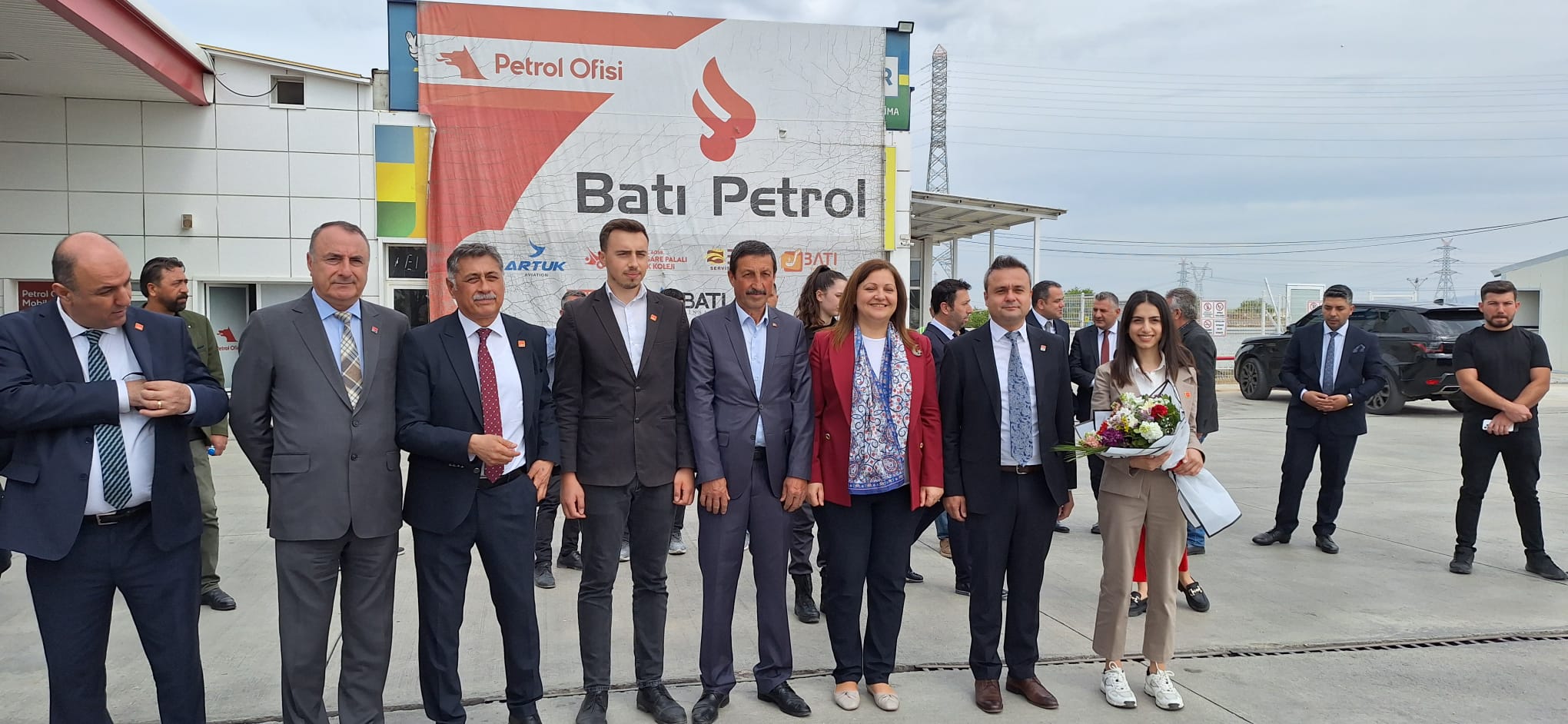 Genel Başkan Özgür Özel Afyon'da Batı Petrol'de Karşılandı